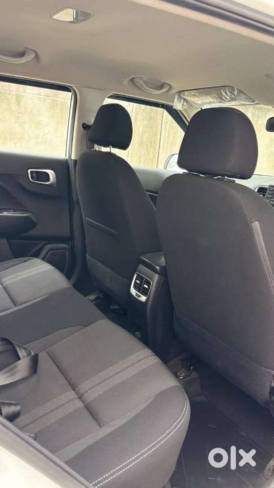 Hyundai Venue, 2021, Petrol