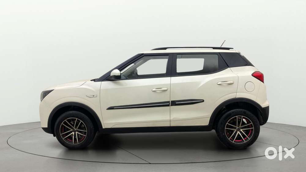 Mahindra Xuv300 W6 Amt Diesel, 2022, Diesel