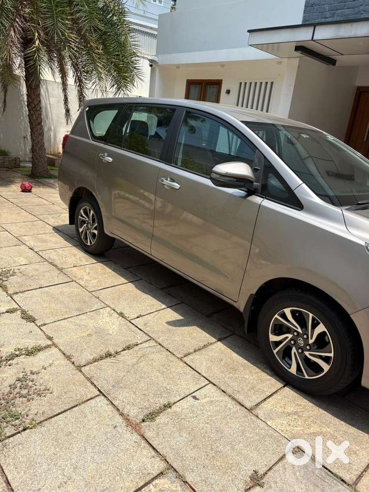 Toyota Innova Crysta 2021 Diesel Well Maintained