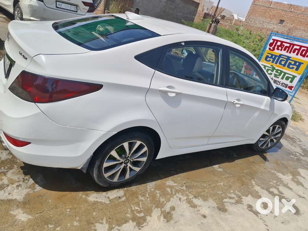 Hyundai Fluidic Verna 2014 Diesel Manual