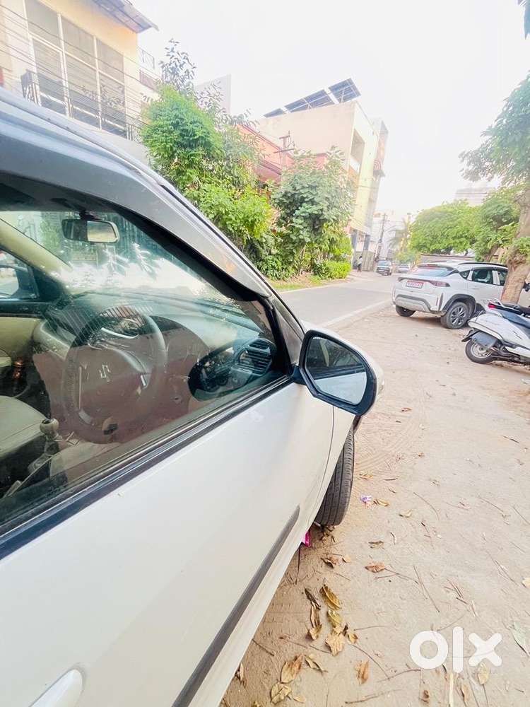 Maruti Suzuki Dzire 2014