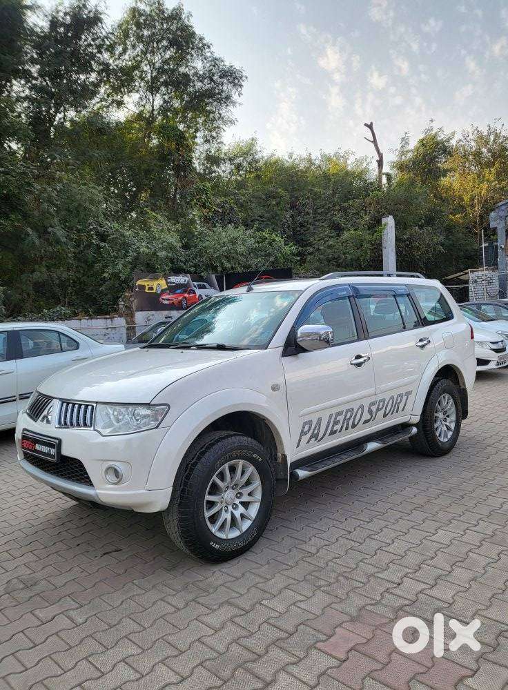 Mitsubishi Pajero Sport 2.5 Manual, 2014, Diesel