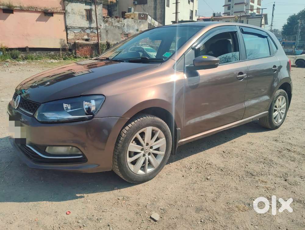 Volkswagen Polo Petrol Highline 1.2l, 2016, Petrol