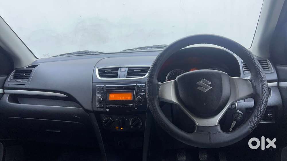 Maruti Suzuki Swift Vvt Vxi, 2016, Petrol