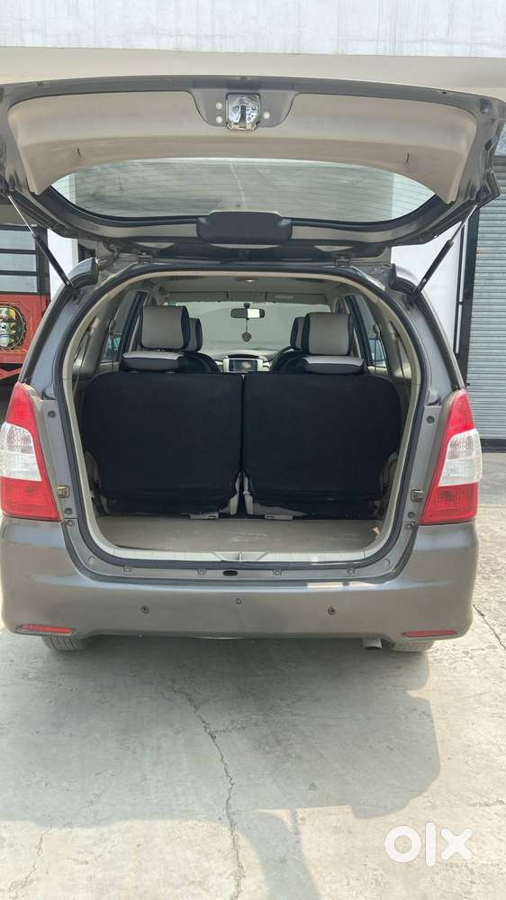 Toyota Innova 2015 Diesel Well Maintained