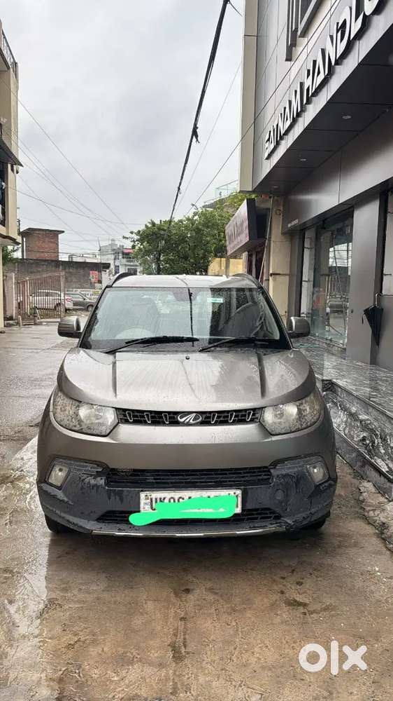 Mahindra Kuv 100 2016
