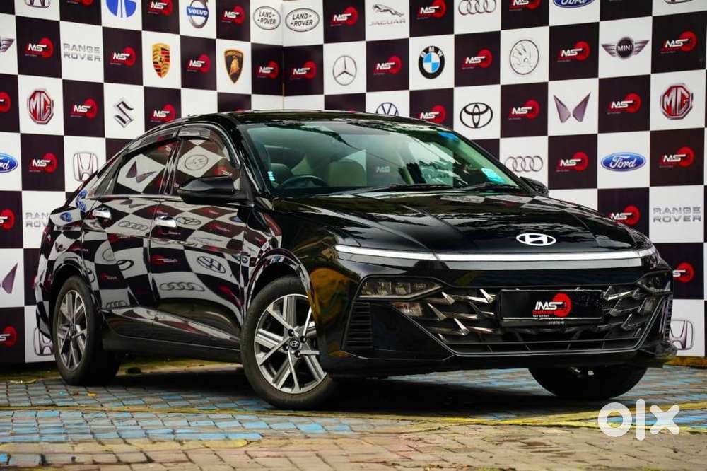 Hyundai Verna 1.5 Mpi Mt Sx (o), 2023, Petrol