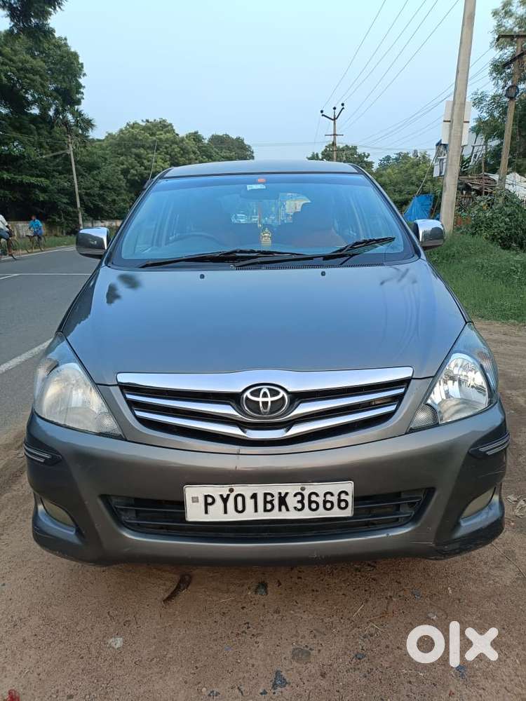 Toyota Innova 2009-2011 2.0 Vx 8 Str, 2011, Diesel