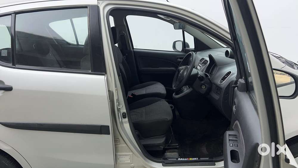 Maruti Suzuki Ritz Vxi, 2015, Petrol
