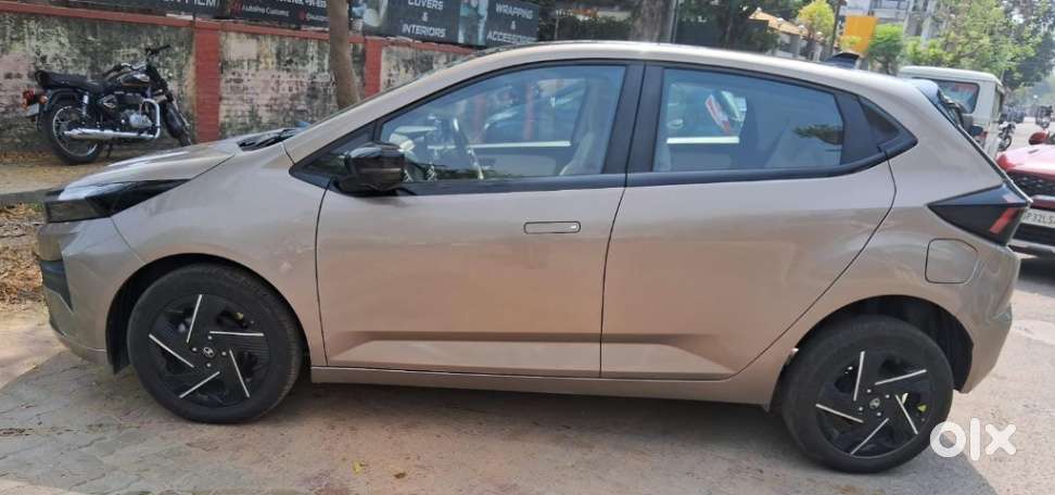 Tata Altroz Creative S, 2025, Diesel