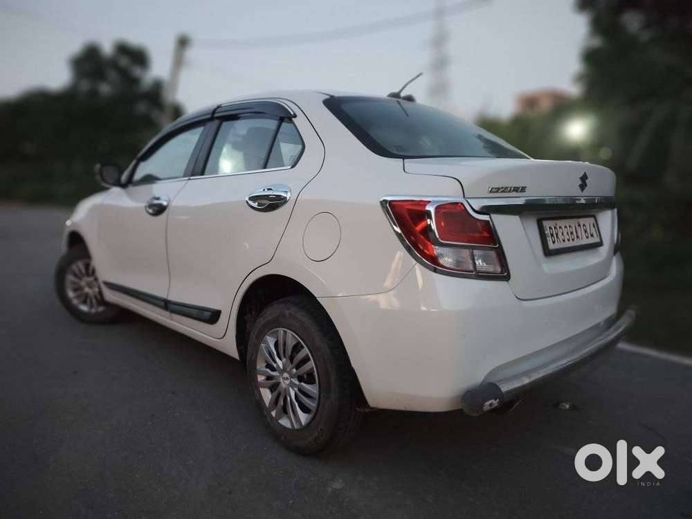 Maruti Suzuki Dzire 1.2 Vxi, 2023, Petrol