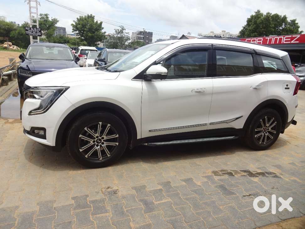 Mahindra Xuv700 2.2 Ax 7 Diesel At Luxury Pack Str Awd, 2025, Diesel