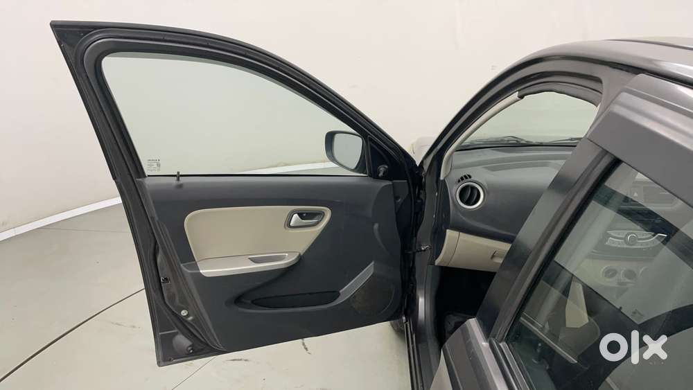 Maruti Suzuki Alto K10 Vxi, 2016, Petrol