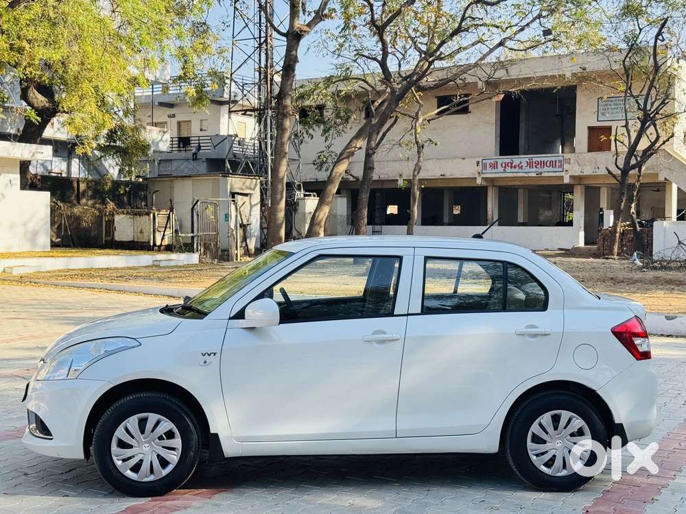 Maruti Suzuki Swift Dzire 1.3 Lxi, 2016, Petrol