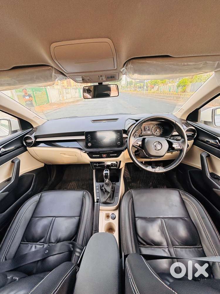 Skoda Slavia Ambition 1.0l Tsi At, 2024, Diesel