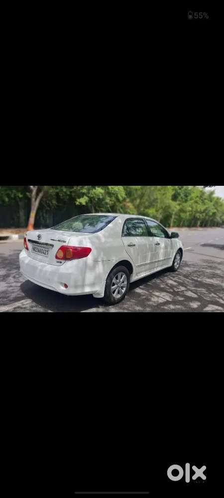 Toyota Corolla Altis 2011