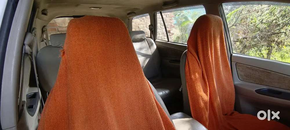 Toyota Innova 2010 Diesel 190000 Km Driven