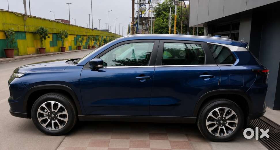 Maruti Suzuki Grand Vitara 1.5 Alpha Smart Hybrid At, 2024, Petrol