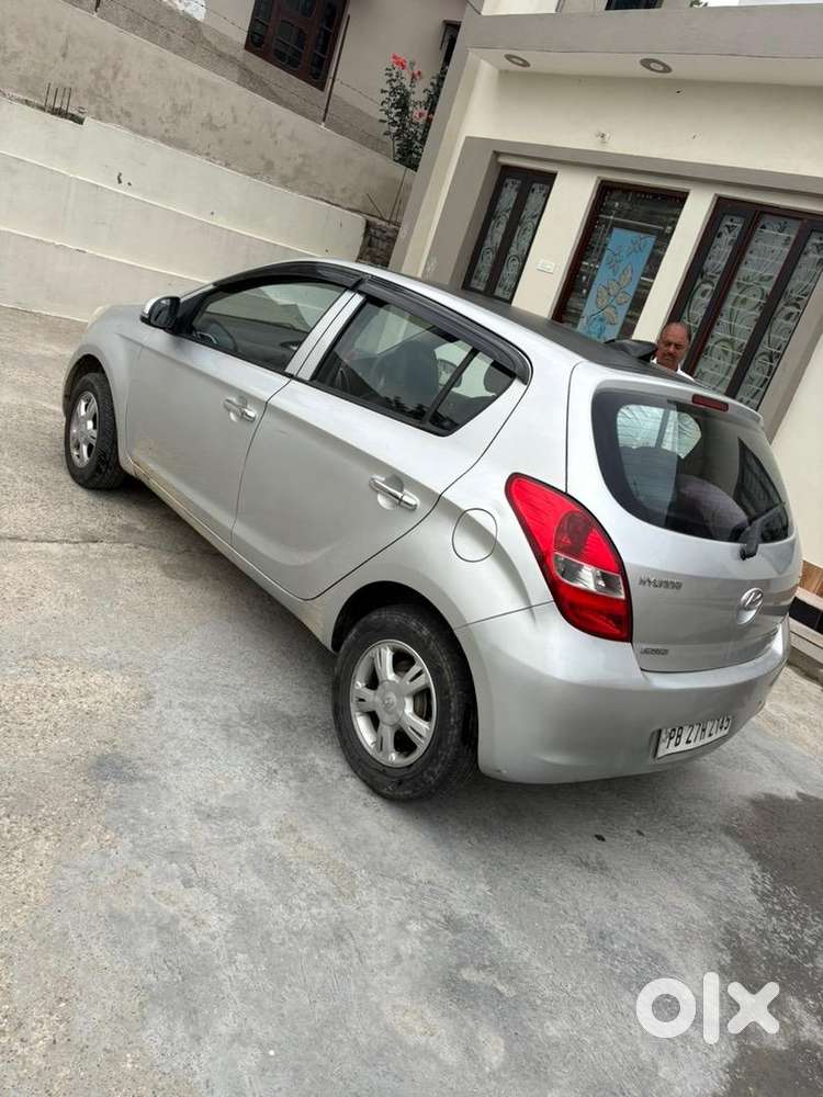 Hyundai I20 Top Model Diesel 2011  Well Maintained