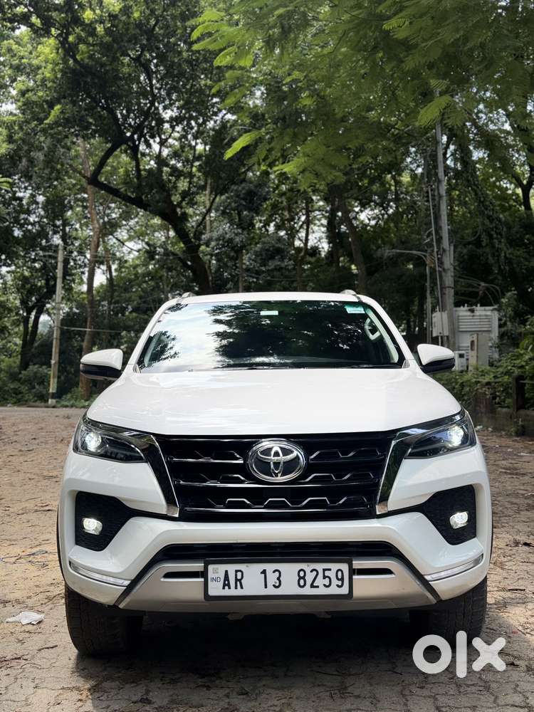 Toyota Fortuner 4x2 Mt 2.8 Diesel, 2023, Petrol