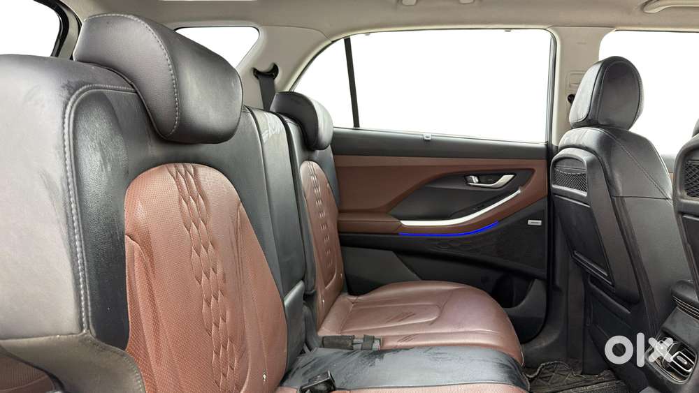Hyundai Alcazar Signature (o) 6 Str 1.5 Petrol Dct, 2023, Petrol