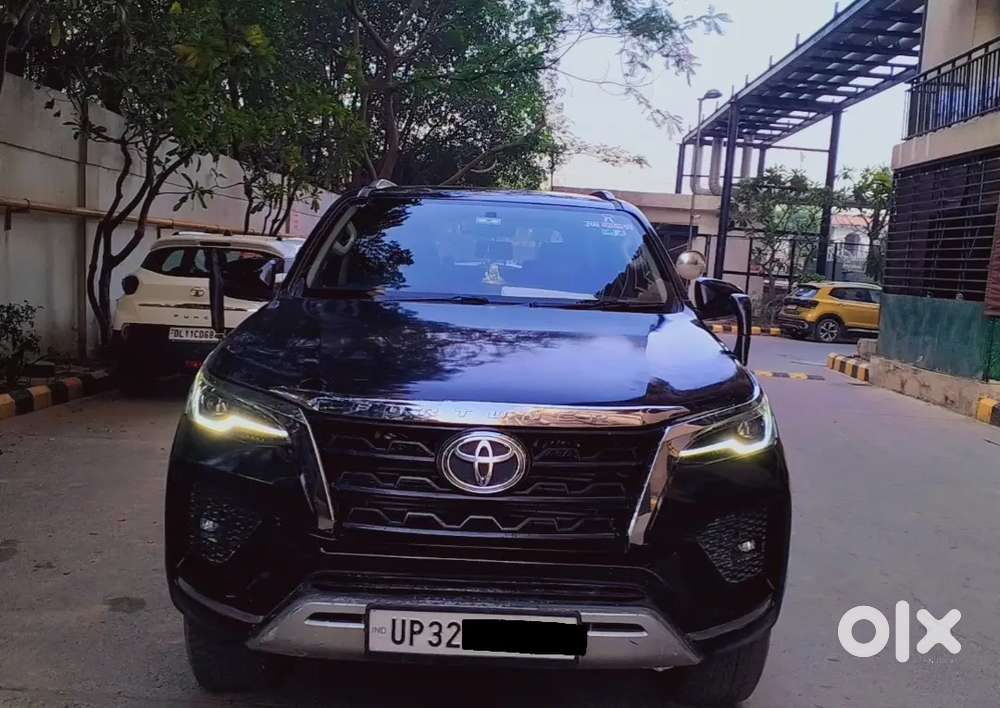 A Well Maintained Fortuner Single Hand Driven Mint Condition