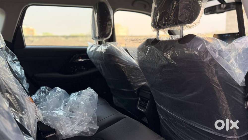 Maruti Suzuki Victoris Others, 2025, Petrol