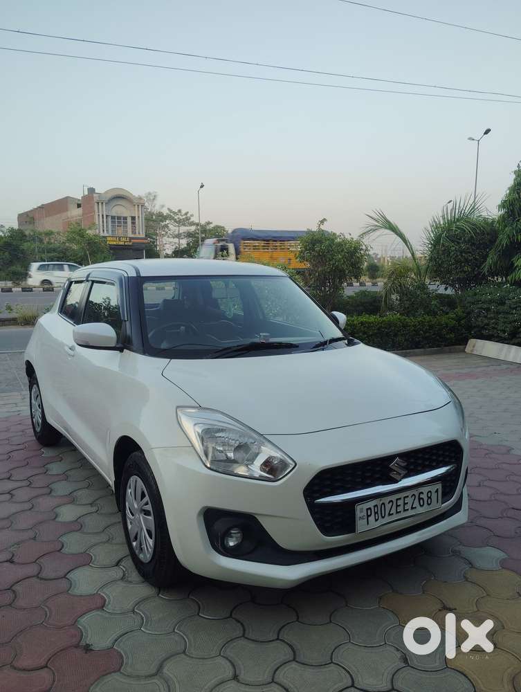 Maruti Suzuki Swift Vxi + Manual, 2021, Petrol