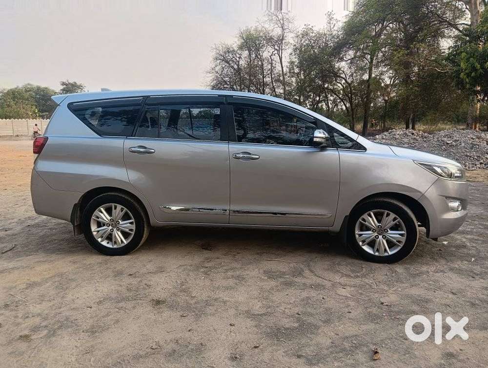 Toyota Innova Crysta 2.8 Z, 2016, Diesel