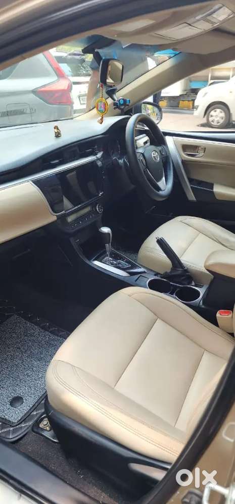 Toyota Corolla Altis 2015