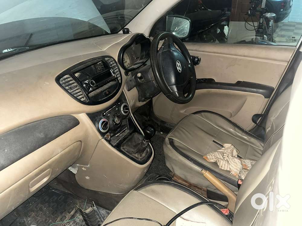 Hyundai I10 2013 Model 2 Sall Bach Rha Hai