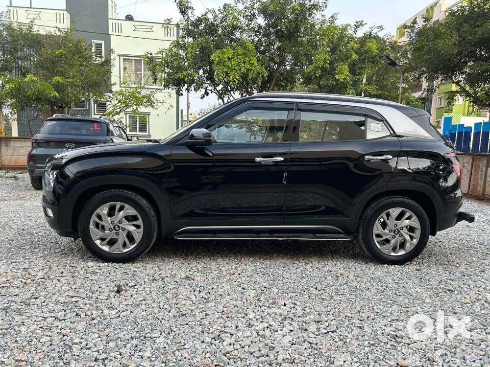 Hyundai Creta | Manual | 1.5l Petrol | Phantom Black | 2023