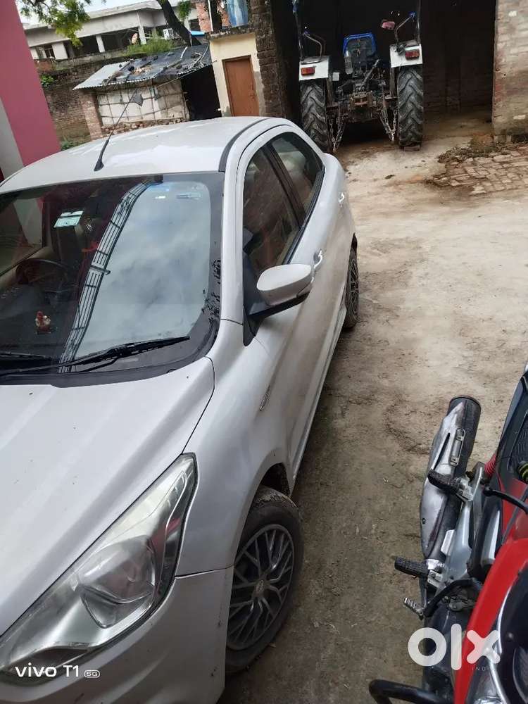 Ford Aspire 2016 Titanium Blu