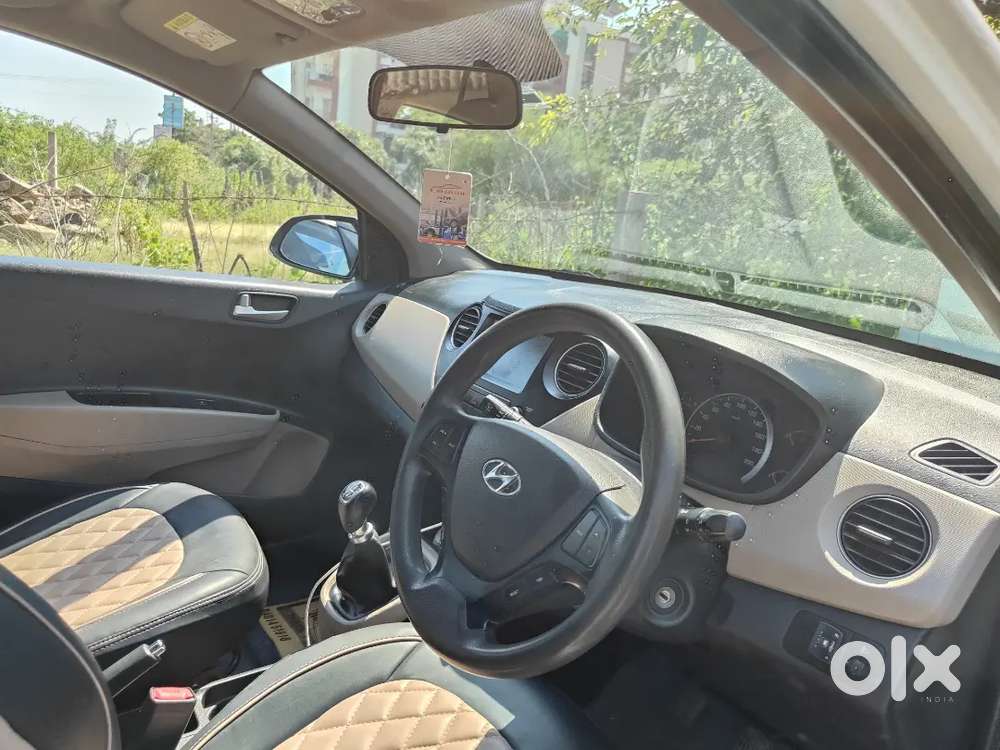 Hyundai I10 Sportz 2018 Km Driven