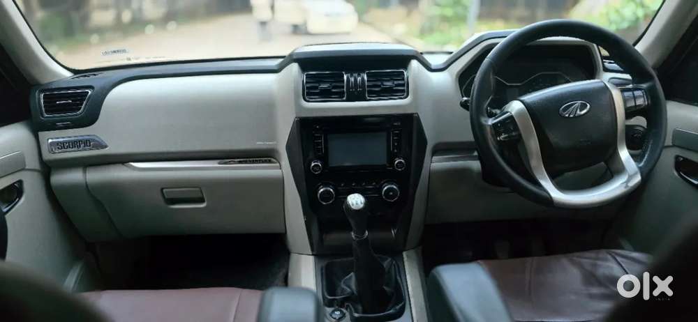 Mahindra Scorpio S10, 2016, Diesel
