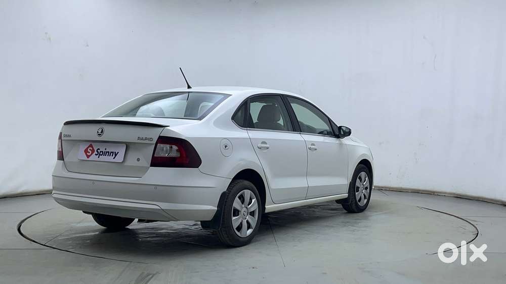 Skoda Rapid 1.0 Tsi Active, 2020, Petrol