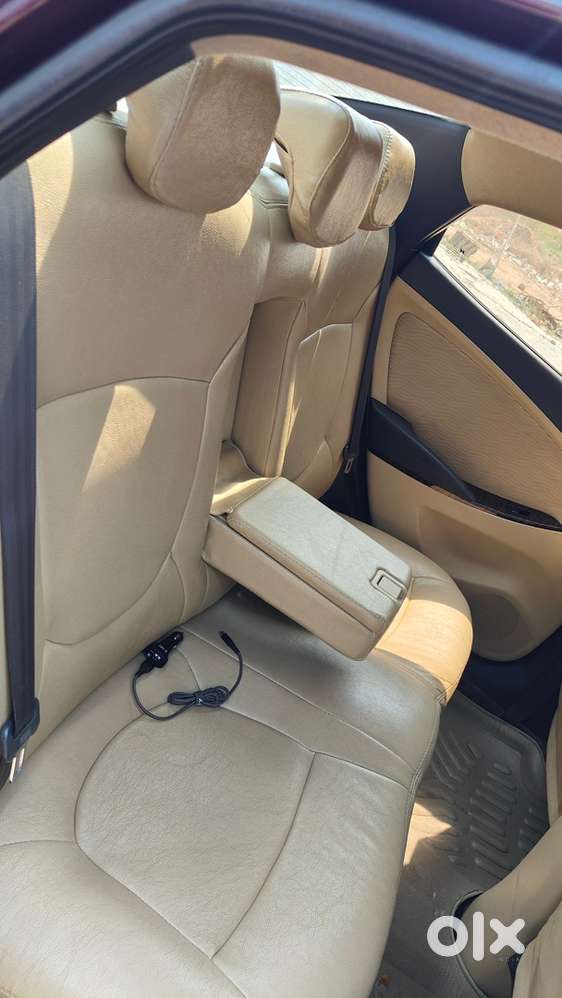 Hyundai Fluidic Verna 2011