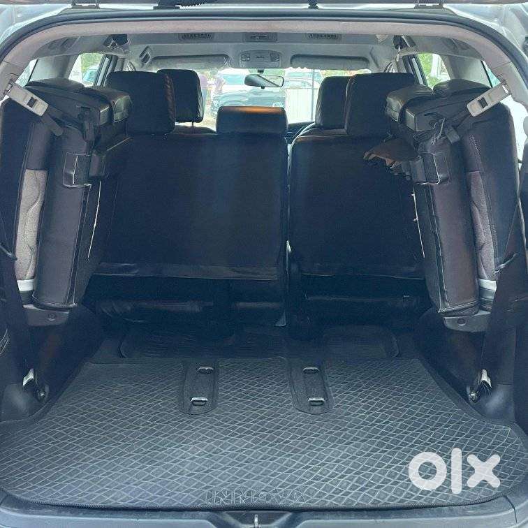 Toyota Innova Crysta 2.4 G Mt 8s, 2016, Diesel