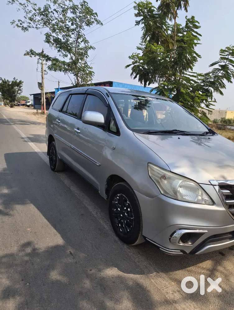Toyota Innova 2015 Diesel 223918 Km Driven