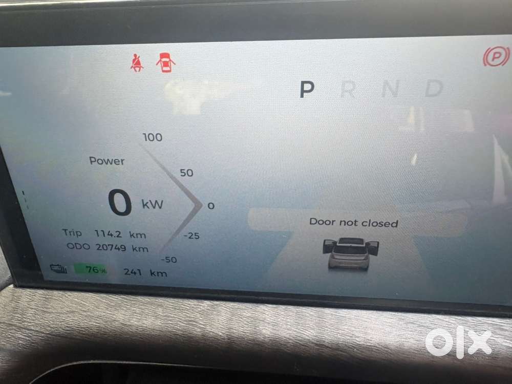 Mg Windsor Ev 2024 Electric 20000 Km Driven