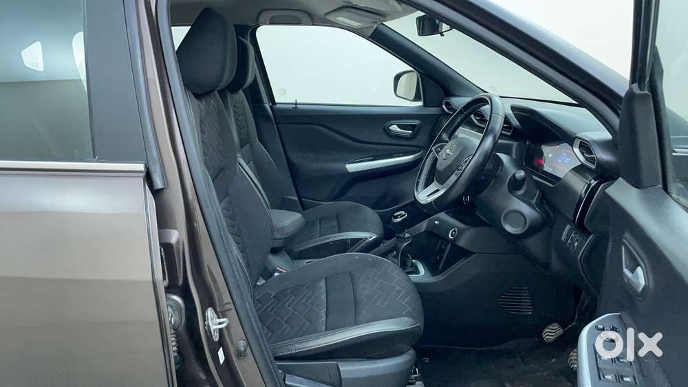 Nissan Magnite 1.0 Xv Premium Turbo (o), 2020, Petrol