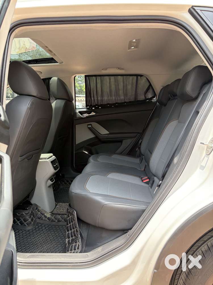 Skoda Kushaq 1.0 Tsi Style At, 2023, Petrol