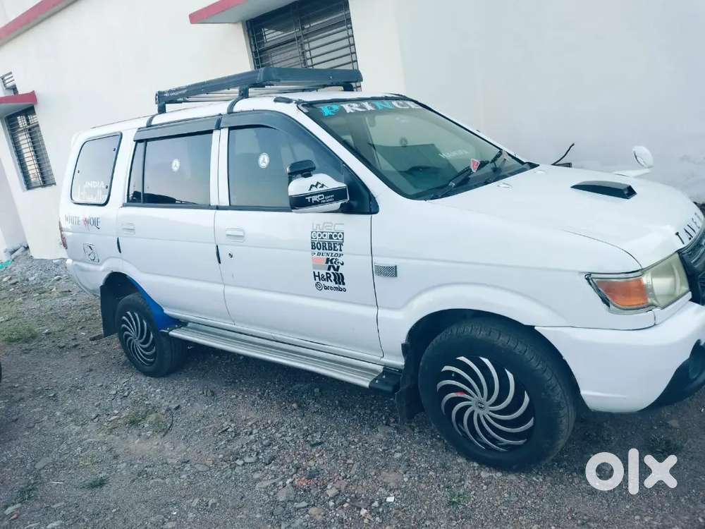 Chevrolet Tavera 2015