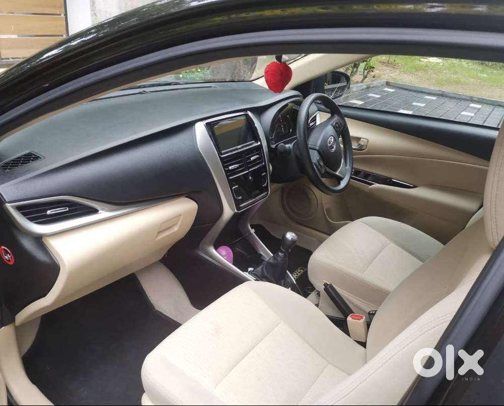 2021 Toyota Yaris 35000km Driven.