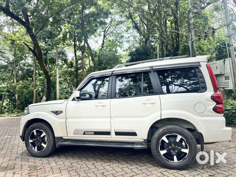 Mahindra Scorpio Classic 2.2 S 11 Mt 7 Str, 2023, Diesel