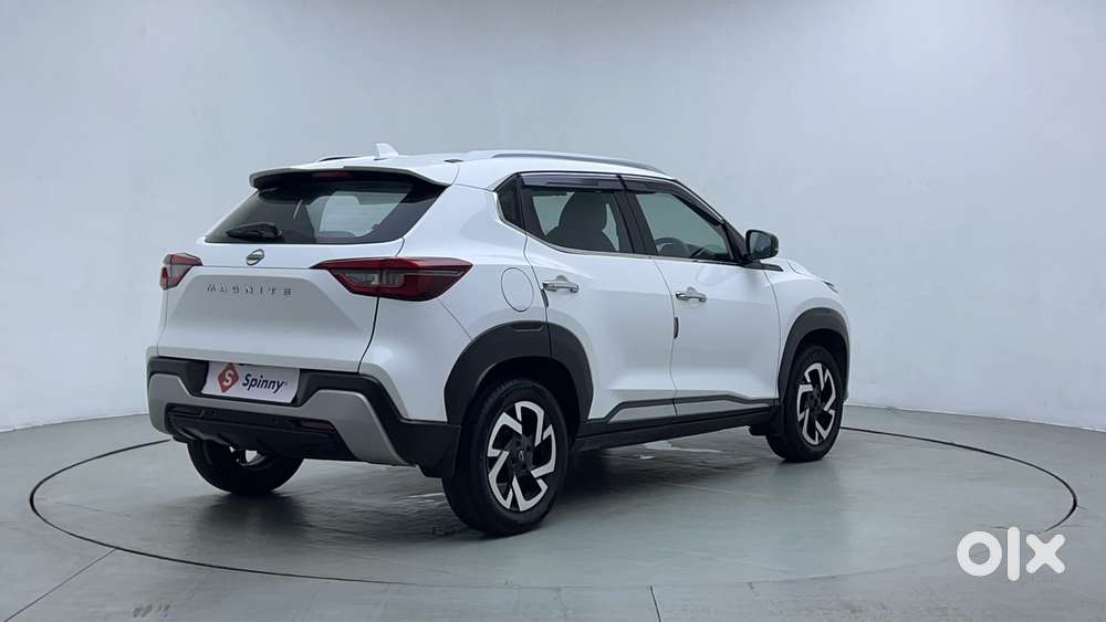 Nissan Magnite 1.0 Xv, 2022, Petrol