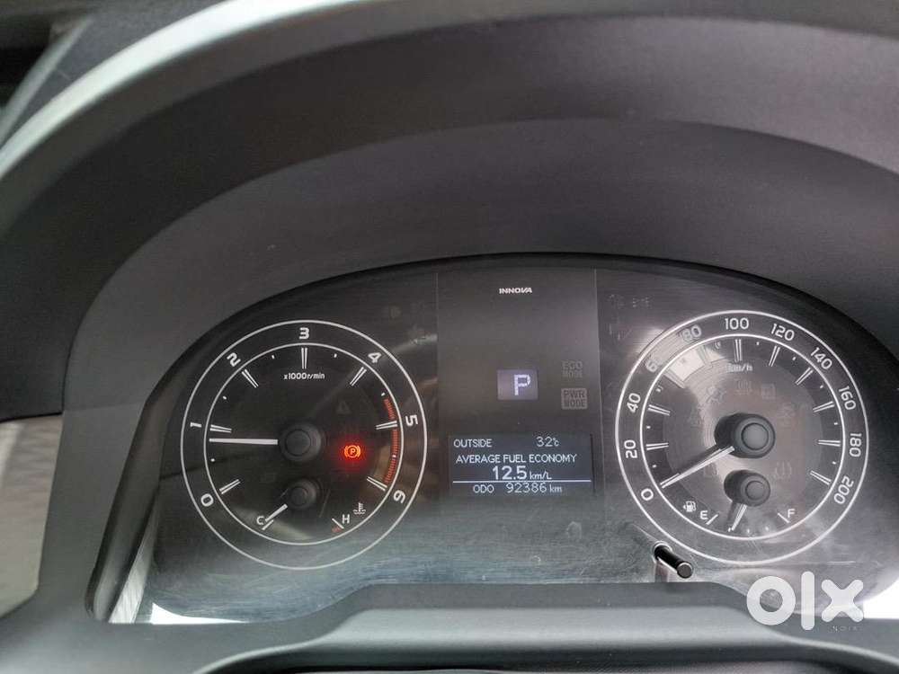 Toyota Innova Crysta 2017 Diesel 92386 Km Driven