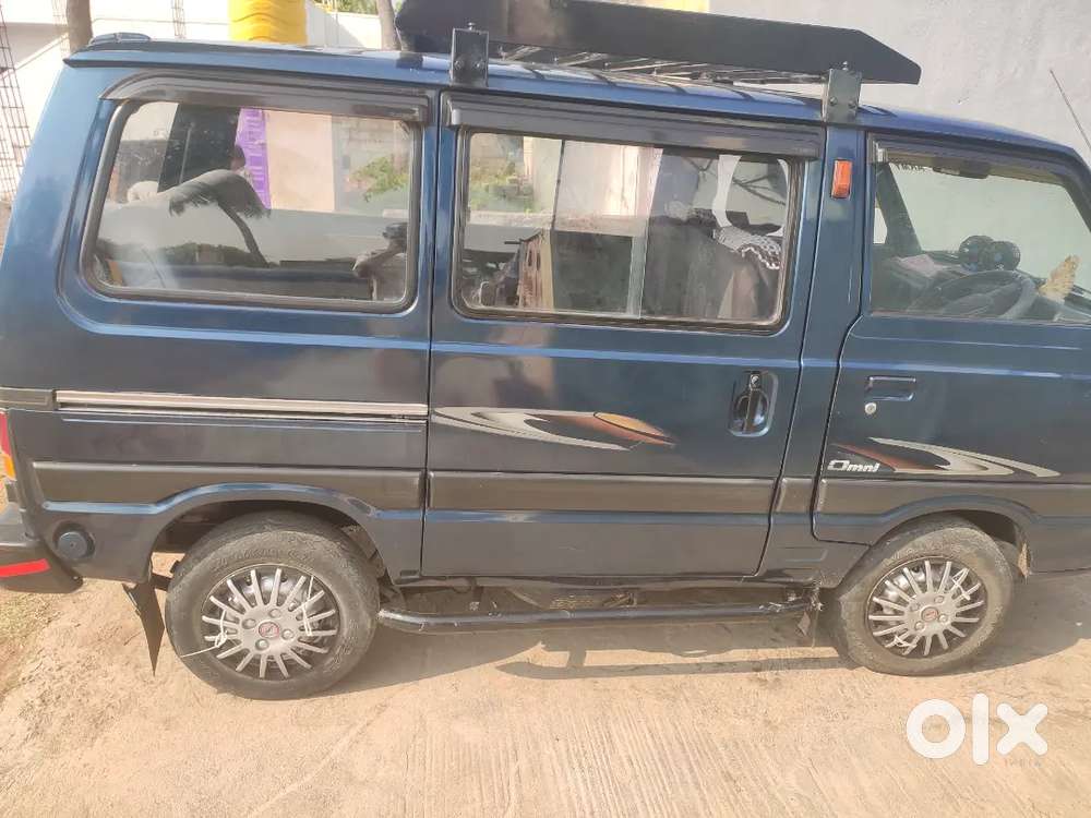 Maruti Suzuki Omni 2010