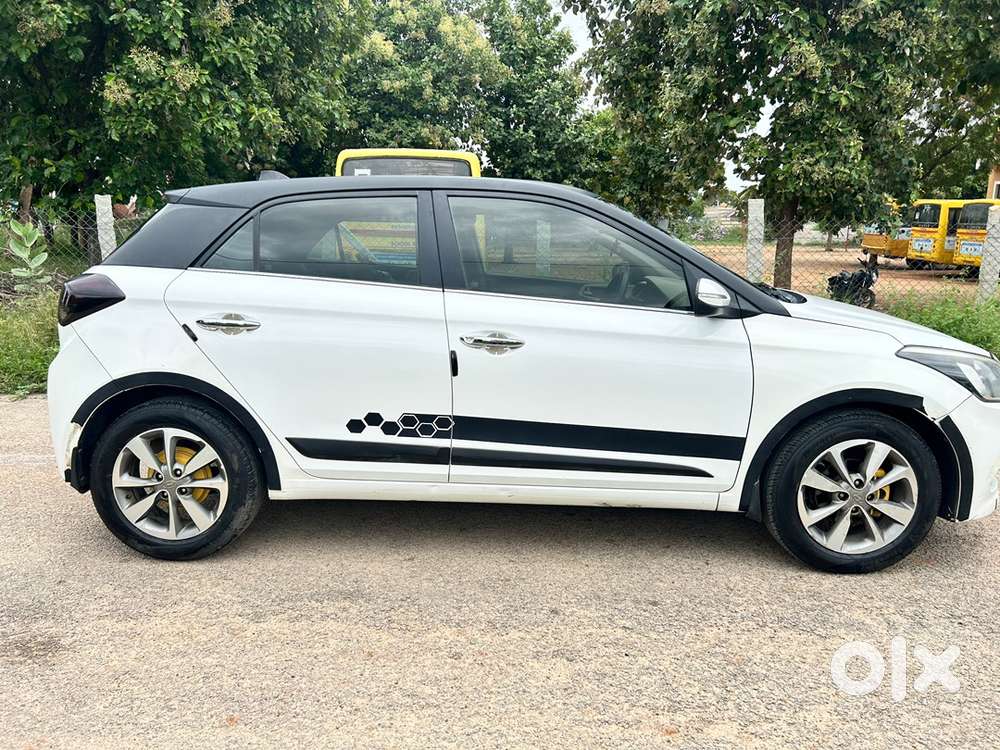 Less Driven Well Maintained Hyundai Elite I20 2015 Petrol 103000 Km