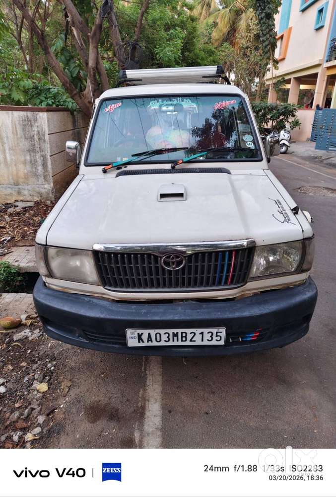 Toyota Qualis 2002 Diesel 286000 Km Driven